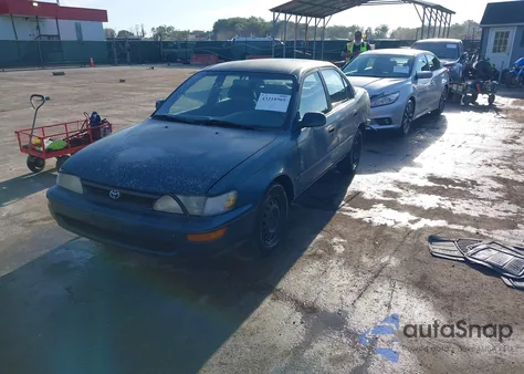 1993 Toyota Corolla Le z USA, uszkodzony, nr VIN 2T1AE00E0PC019214